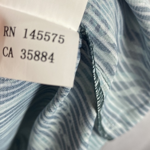 Anthropologie See U Soon Green Black Animal Print Blouse - Size Small - Picture 15 of 16